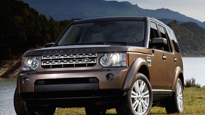 Land Rover Discovery 2010 In Brown Near Hills